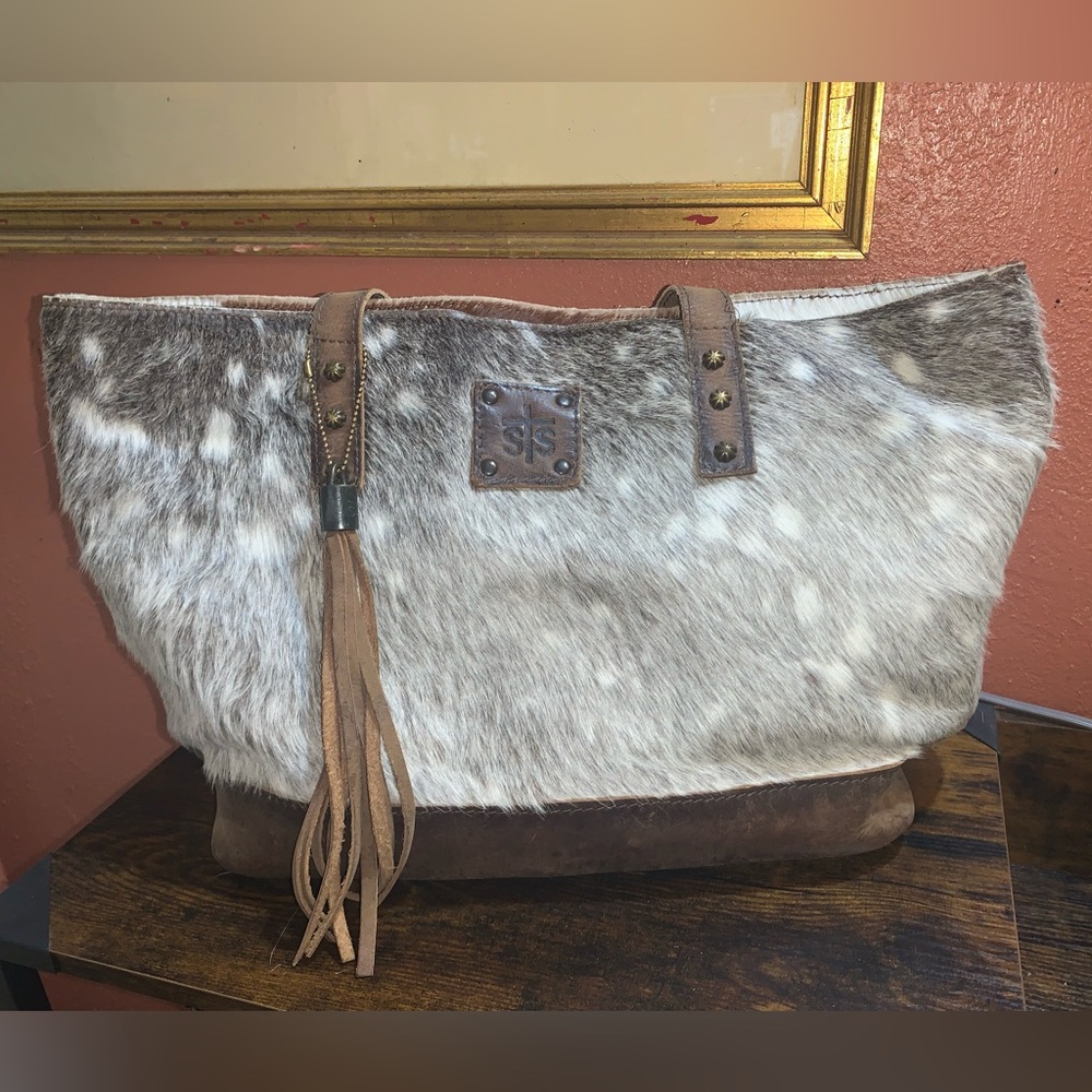 STS Ranchwear - Classic Cowhide Tote